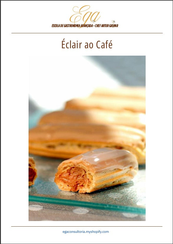 Éclair ao Café - 30 reais (BRL R$) corresponde a mais ou menos 5 €